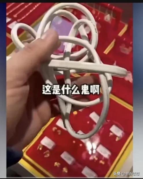 男子拿一把电线去珠宝店,男子拿电线去金店测了含钯金