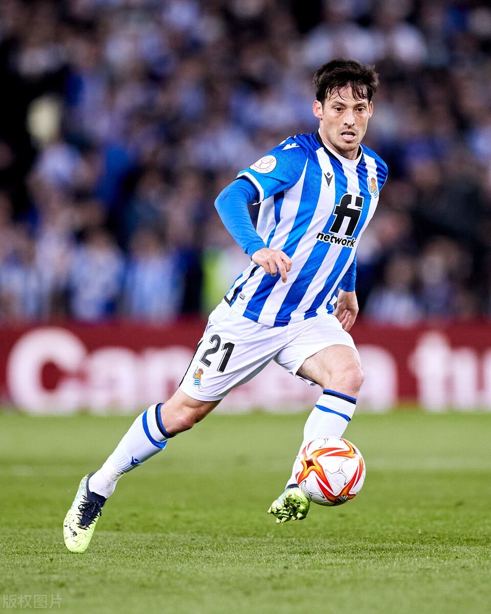 宝刀不老！蒂亚戈.席尔瓦领衔足坛现役35+最强11人皇马成最大赢家