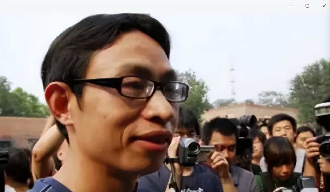 范跑跑汶川地震亲历记,汶川地震老师范跑跑逃生