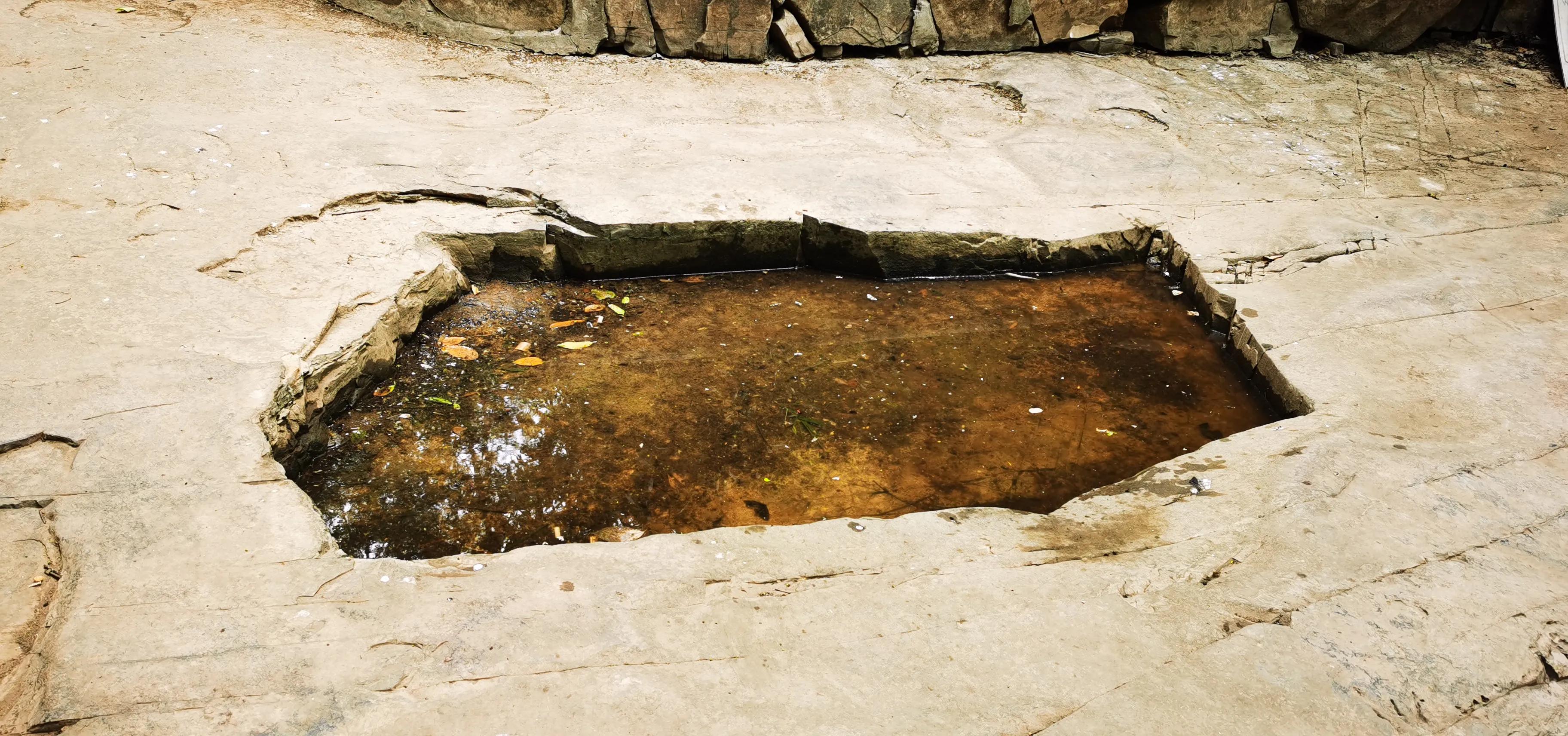 平谷老象峰景区~犹如子母连体象,母象头西尾东,子象头东尾西