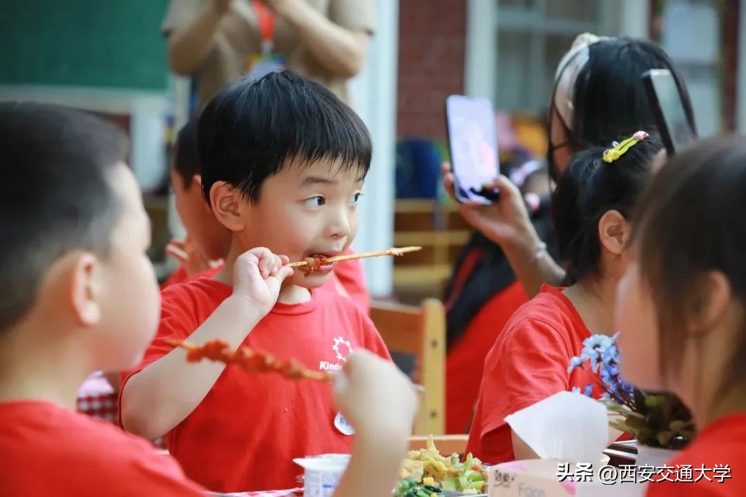 星空寻梦，共赴未来！走进西安交大幼儿园第七届“勇敢者之夜”