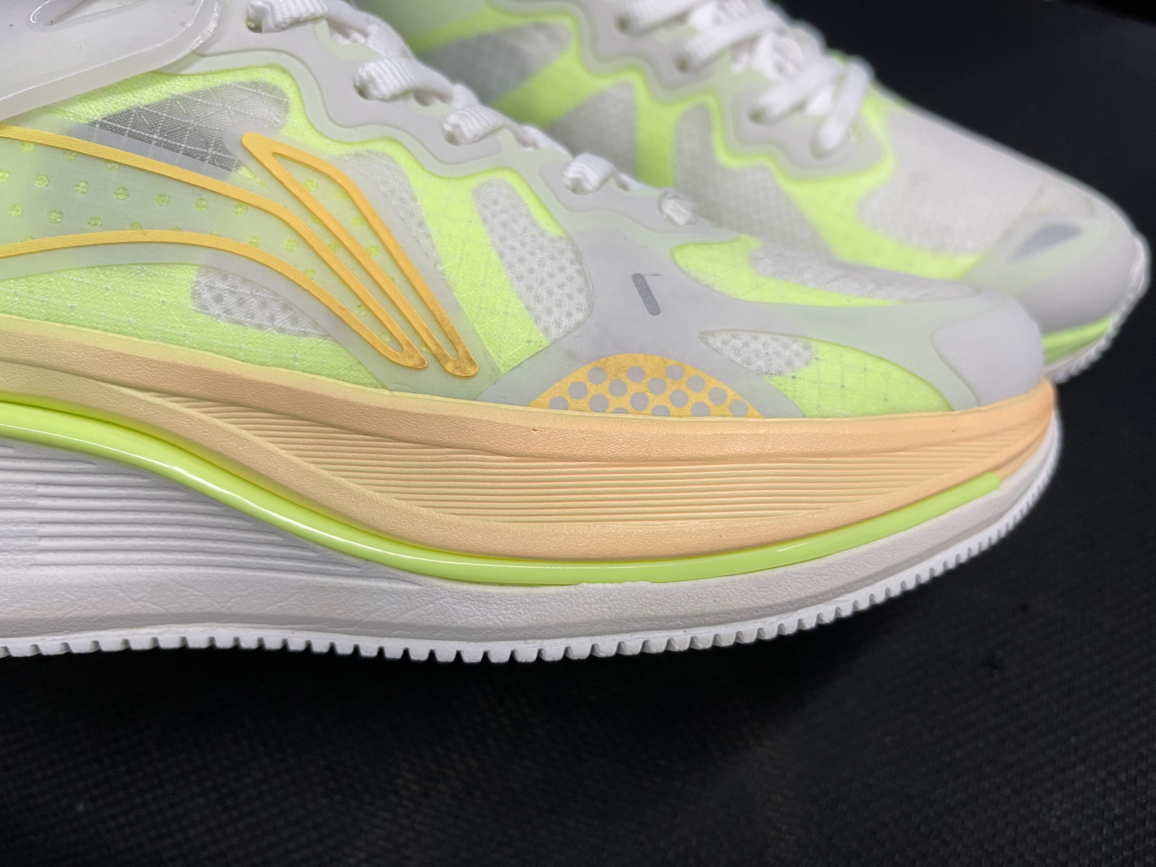 吾适lite2.0是什么中底,吾适lite2.0真实测评