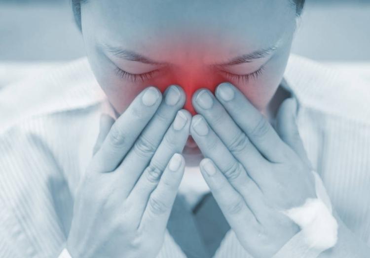 鼻炎有什么症状会引起眼睛痛吗,鼻炎是怎样引起的都有什么症状