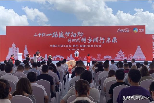 瓶子寒酸一捏就软，却年卖数十亿，“1元水”市场为何只剩冰露？