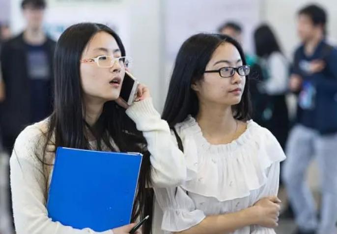 毕业后才发现文科生和理科生差别,文科生和理科生毕业十年后的差别