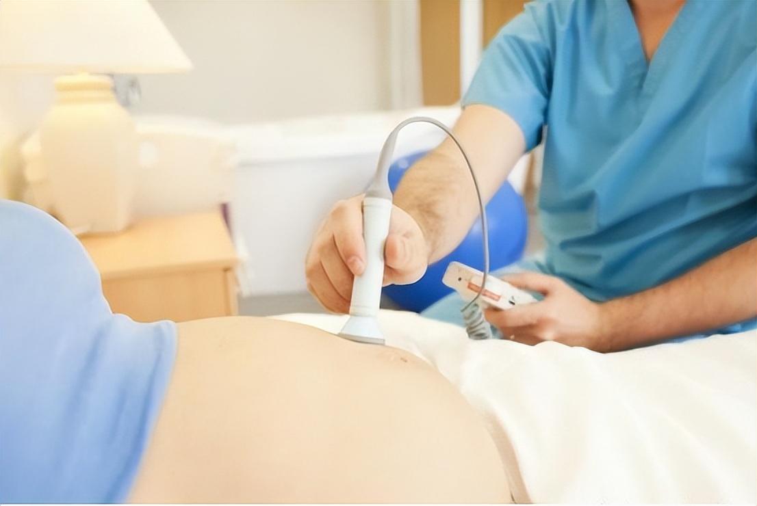 女子生女婴3天后又产子,广东22岁女孩产下双胞胎悲剧了