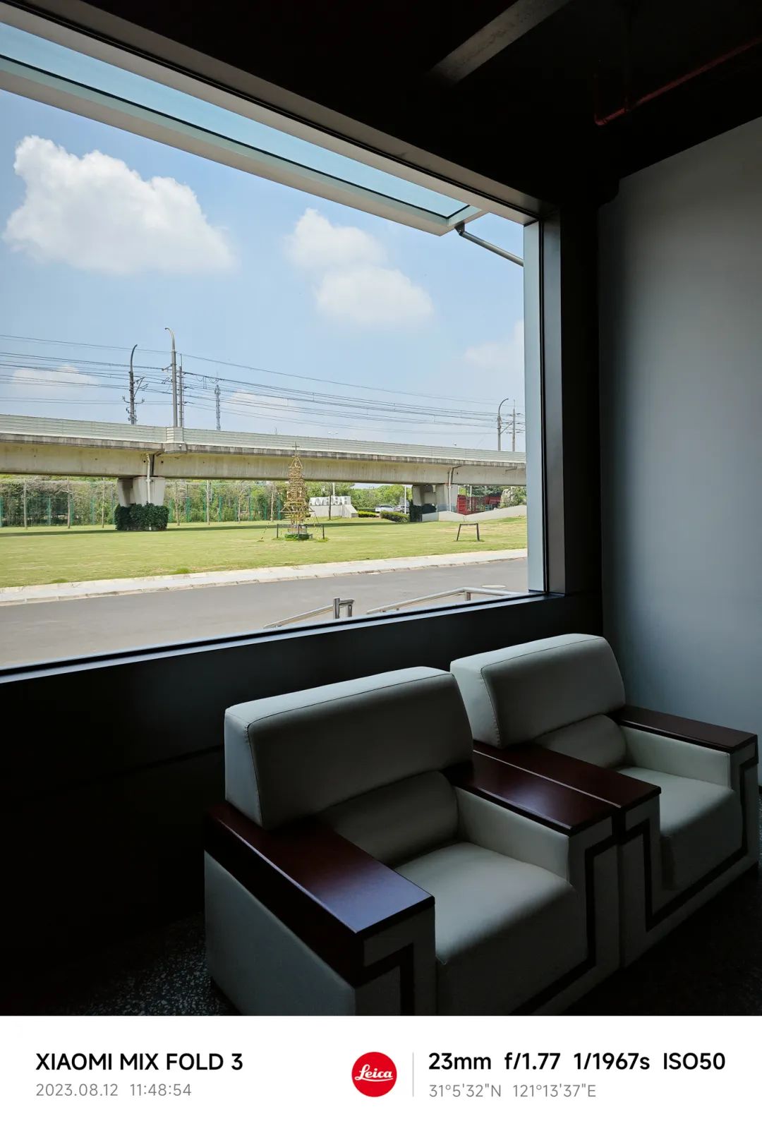 小米mixfold3长焦微距对比华为,关注色彩