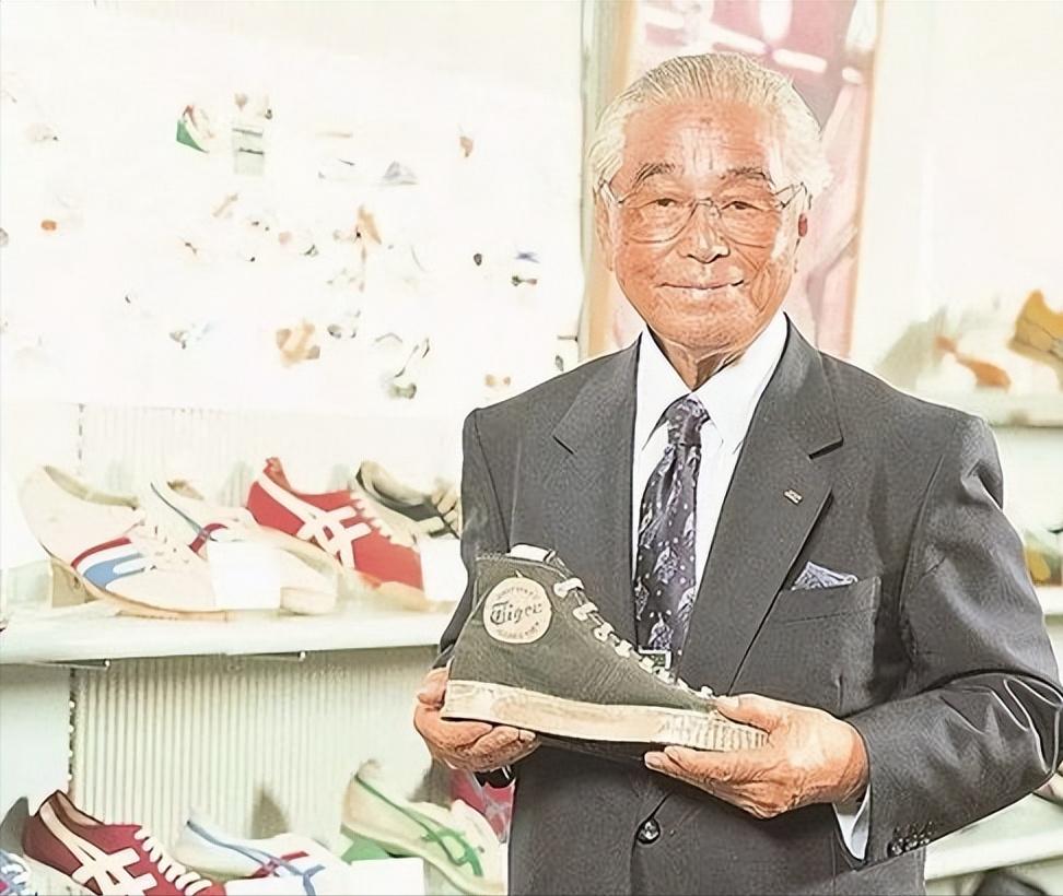 onitsukatiger鬼冢虎和亚瑟士区别,为什么亚瑟士和鬼冢虎用一样的标