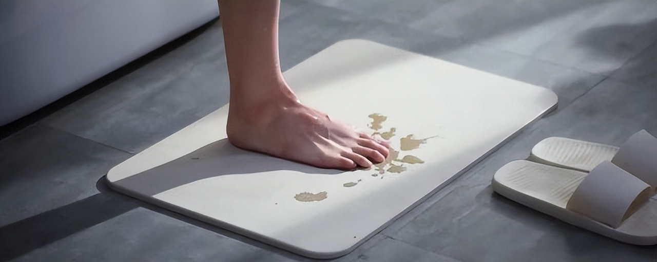 硅藻泥地垫的优缺点介绍,硅藻泥地垫是硬的还是软的好