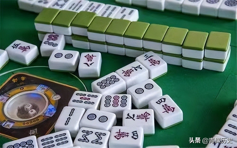 小伙子打麻将上瘾,男子打麻将上瘾