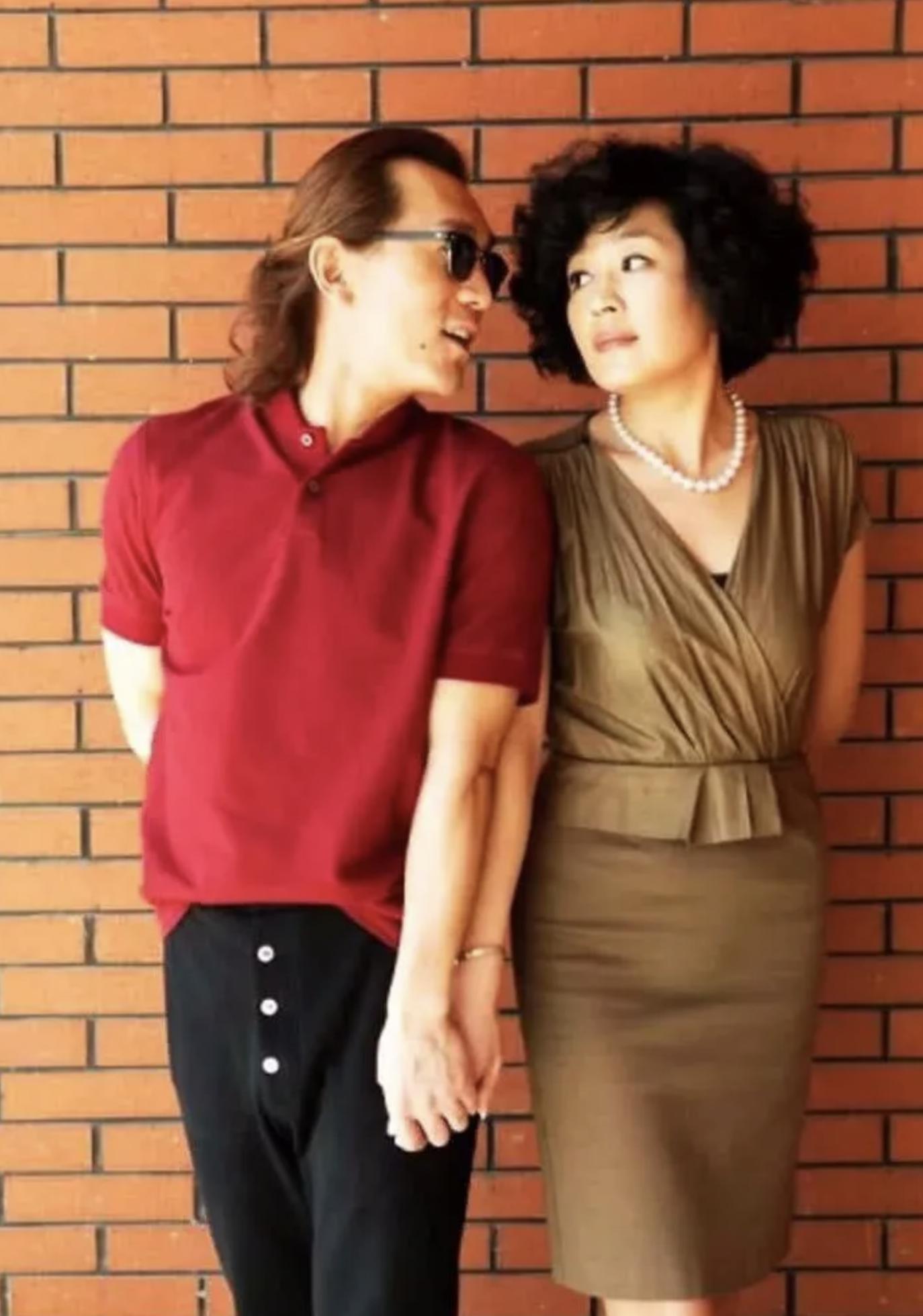 主持人李咏爱情故事,李咏节目经典故事