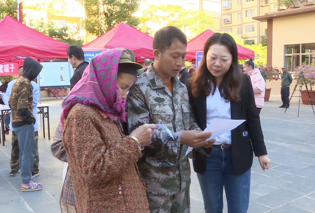 二十大精神走进基层帮扶困难群众,二十大精神基层的责任和担当