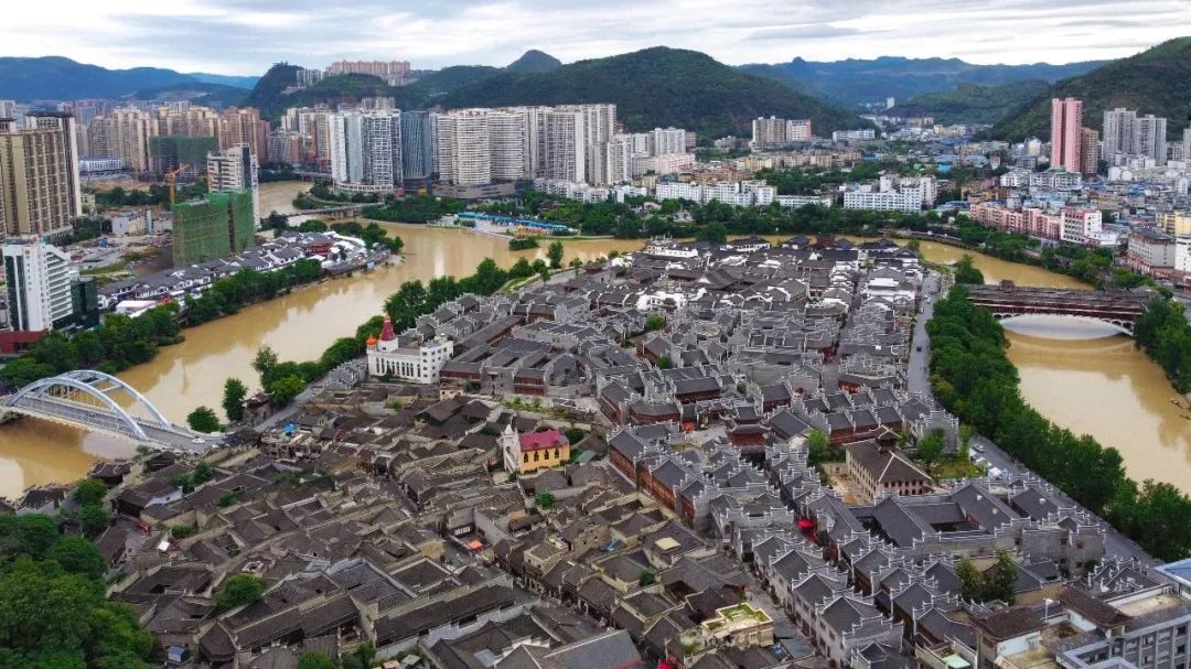 除了梵净山还能玩什么游戏,铜仁除了梵净山还有什么旅游景点