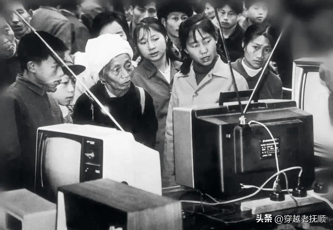 看电视的故事,看电视的故事作文