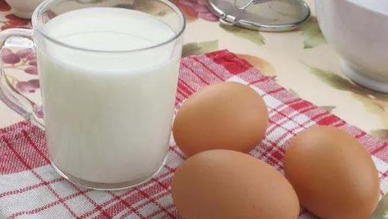 平日里吃什么能帮助快速瘦下来,吃什么食物可以把脸瘦下来