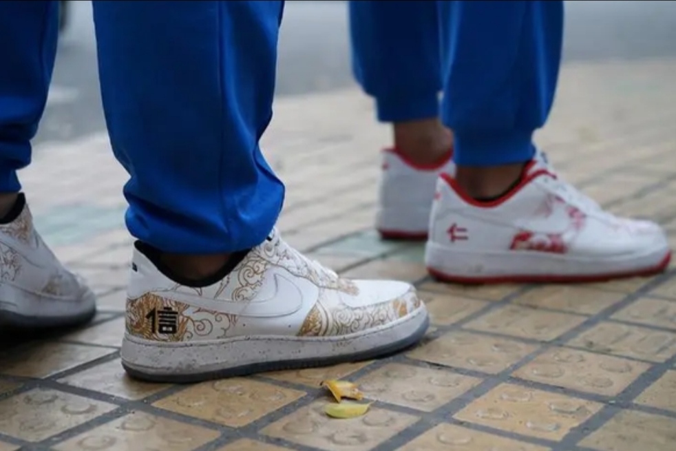 中学生攀比有什么危害,学生攀比行为有哪些