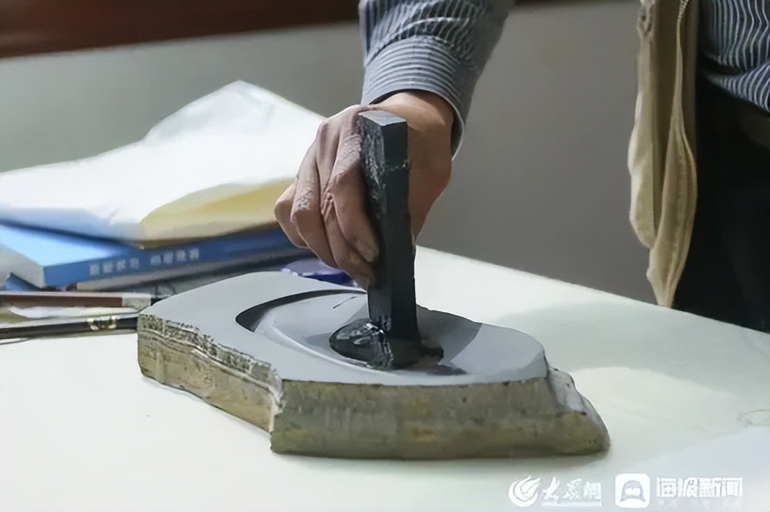 文房四宝笔墨纸砚用行书怎么写,文房四宝笔墨纸砚日积月累意思