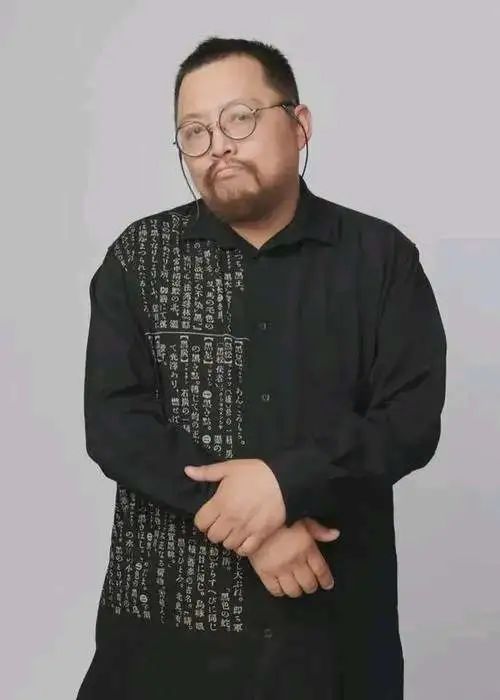 史航再回应不存在性骚扰,史航回应遭指控性骚扰女主