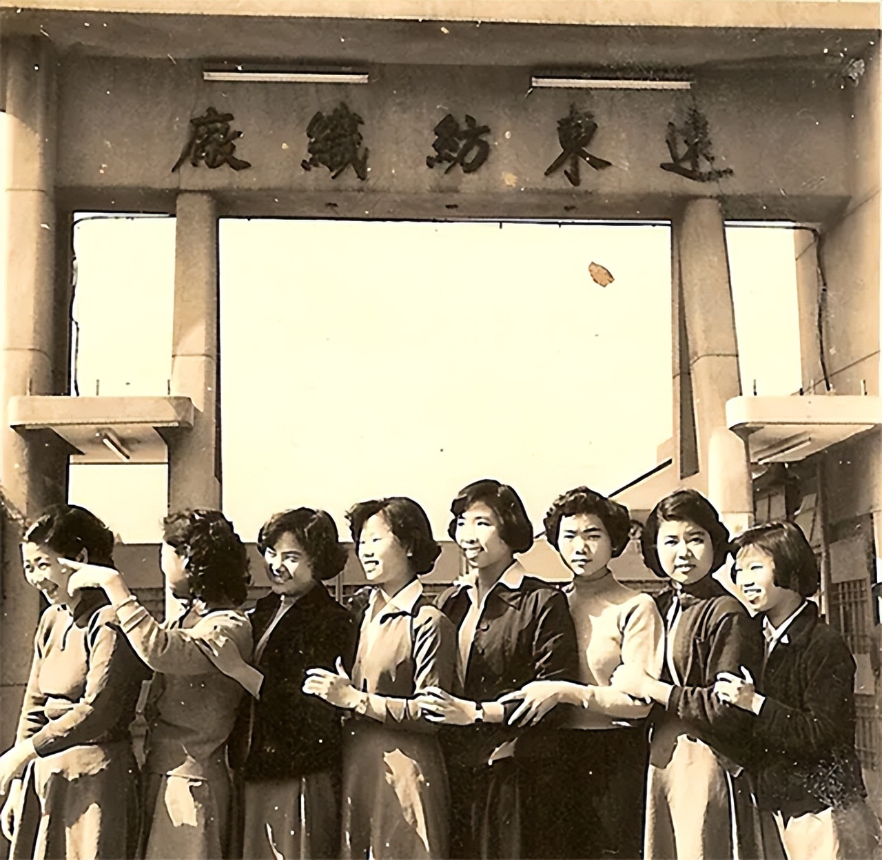 赚大陆钱捐给“*独台**”的集团：*进党民**的头号金主，22年被杀鸡儆猴