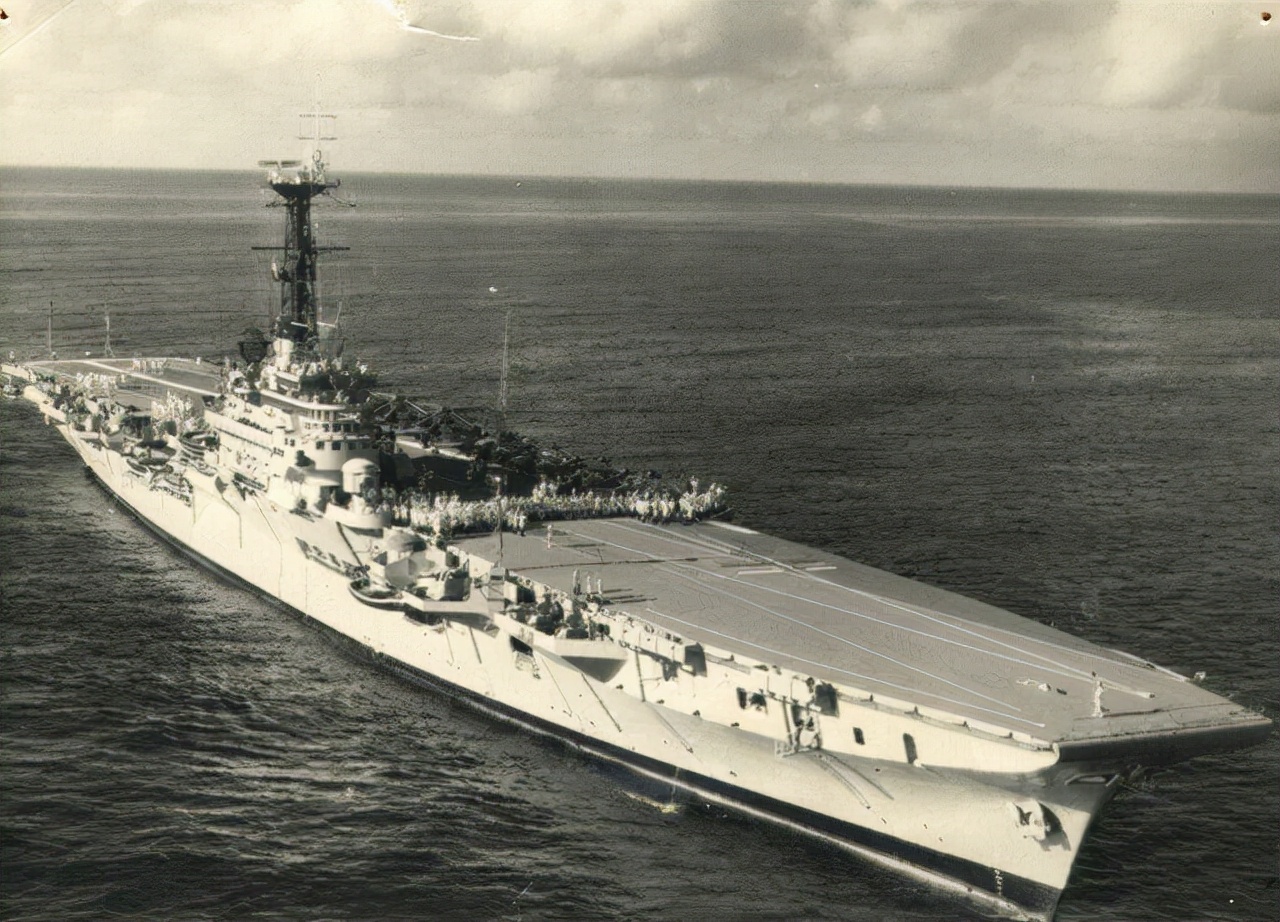 中国不惜3000万美元从澳洲买一艘废船，打开舱门后让西方懊悔不已