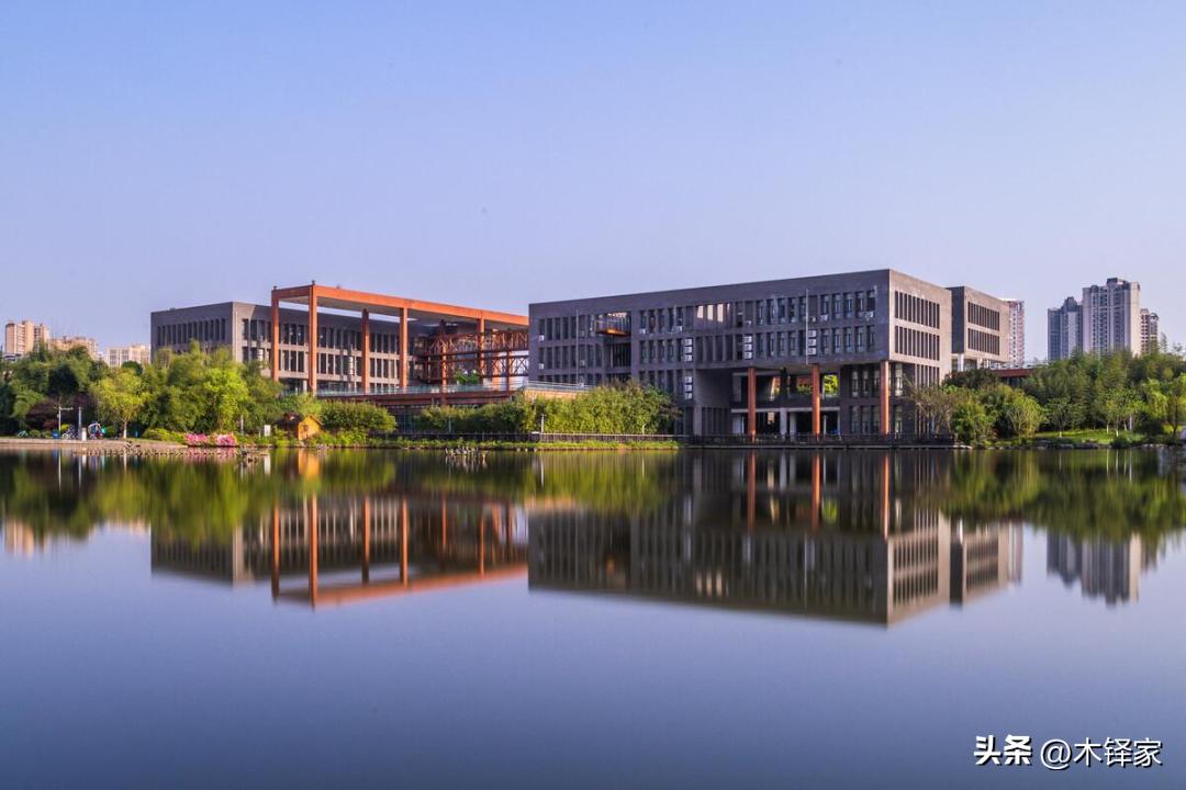 新校区先搬迁的学院,新校区搬回老校区