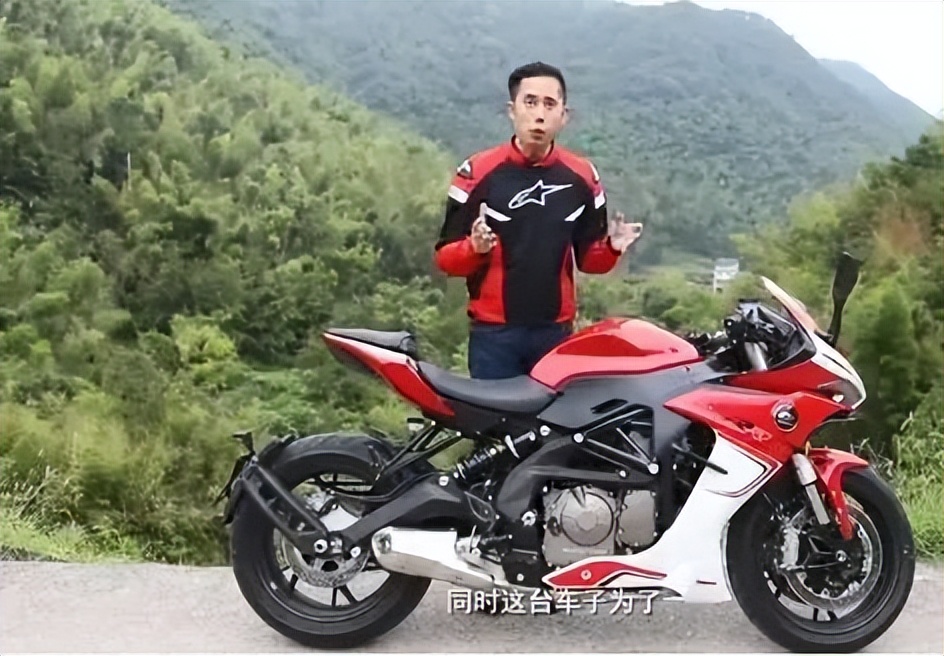 5万左右的摩托车复古运动街车,最新款最值得推荐的摩托车街车