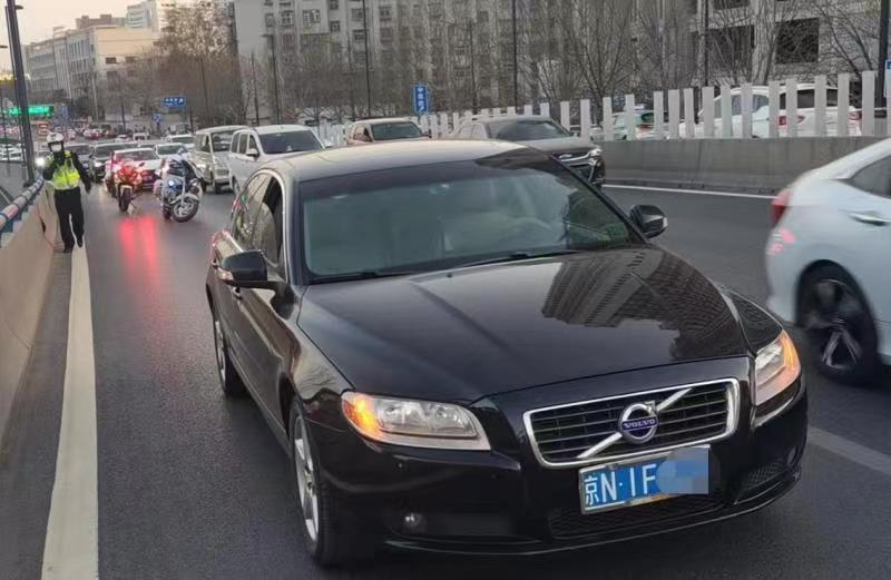 春季守护行动交通安全,郑州交警全员上路保畅通