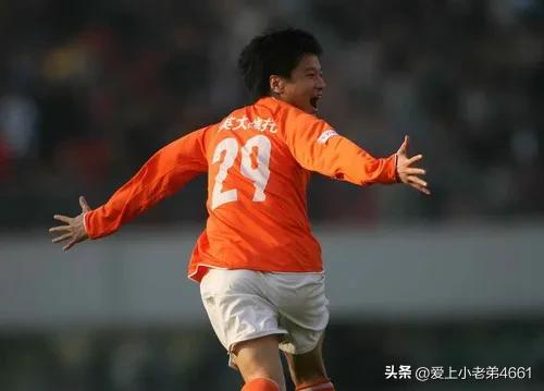 李金羽弯弓射大雕的由来,李金羽经典庆祝动作弯弓射雕