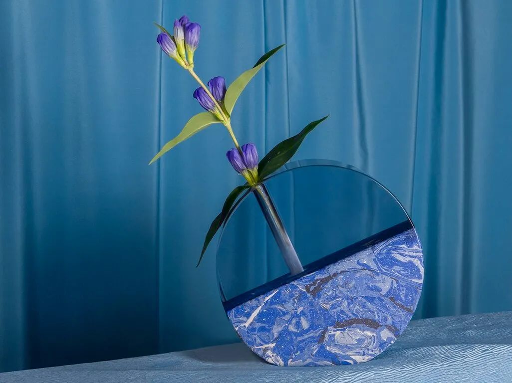 2024pantone年度流行色,pantone最新流行色紫外光