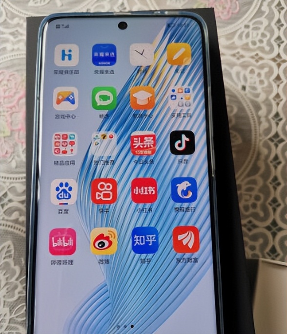 华为已经升级鸿蒙的有哪些手机,华为最值得入手的手机鸿蒙