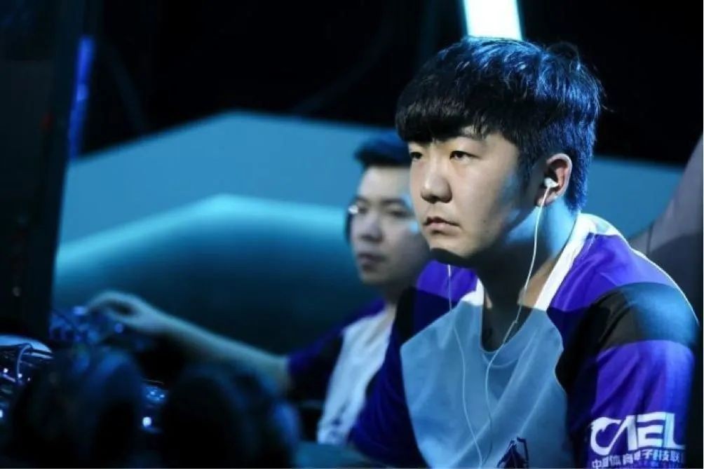 杭州亚运会电竞运动员中国队进场,电竞正式入选杭州亚运会的人是谁