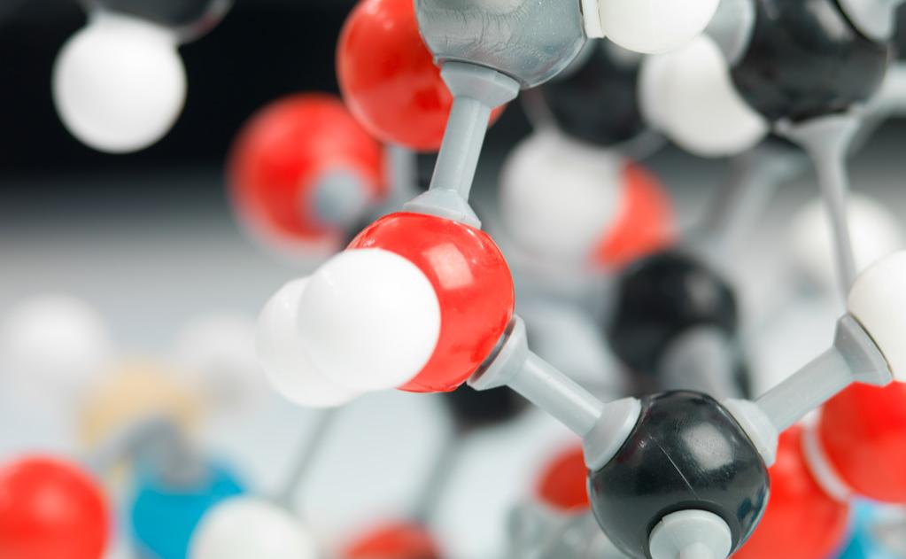 教师在教学过程中应创设问题情境,教师创设启发思维和创造力的情境