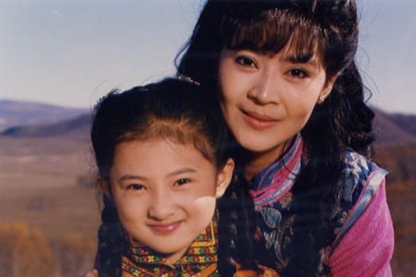 为什么金铭不和撒贝宁在一起,金铭和撒贝宁现状