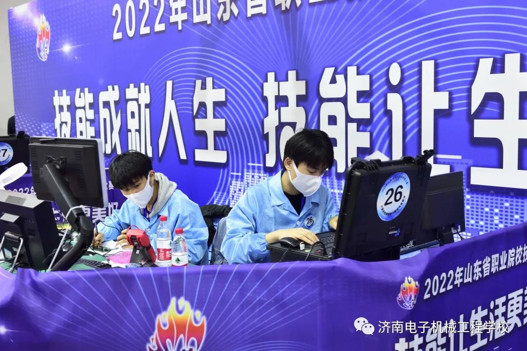 山东济南全国冠军,济南七中足球全国冠军