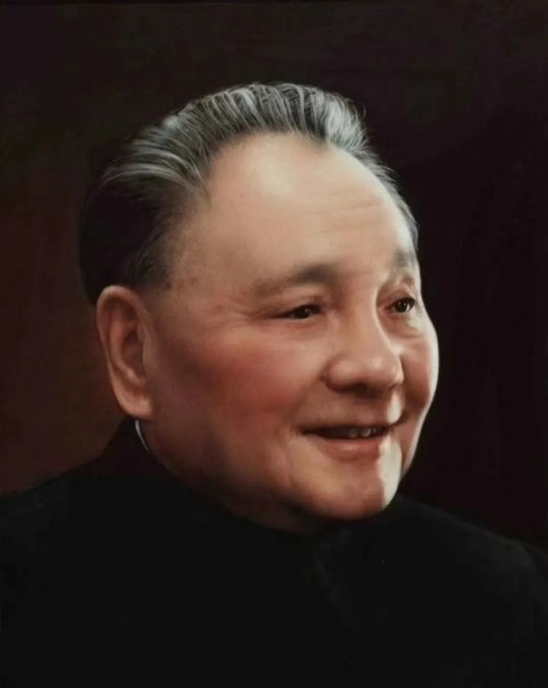 今天是*小平邓**诞辰119周年纪念日！再道一声：小平，您好！