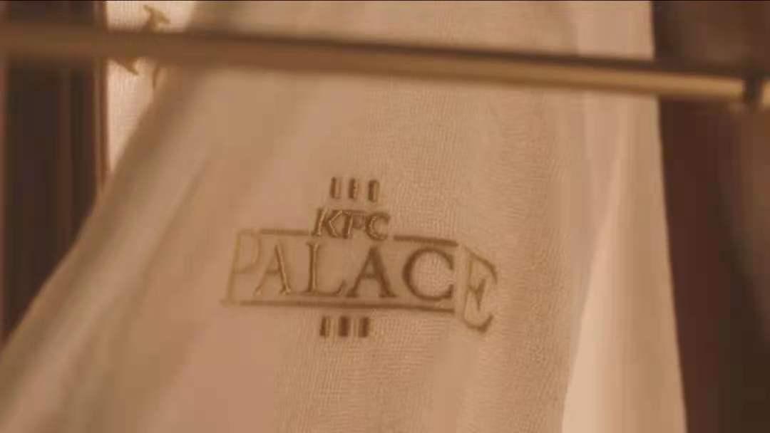 出“殡葬风”围挡，LV巨物营销赢麻了？