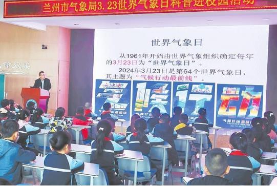 【奔流少年·校园里】甩鞭顶碗进民乐校园非遗文化浸润童心