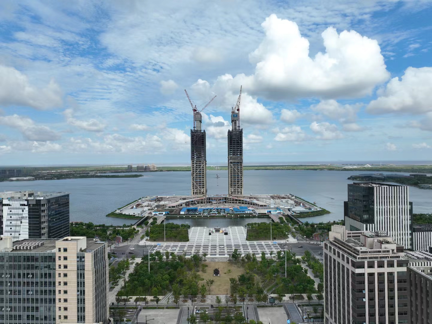 临港西岛金融中心钢结构,临港金融大楼