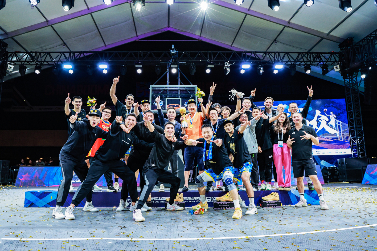 超三联赛上海久事王,专题突破2009