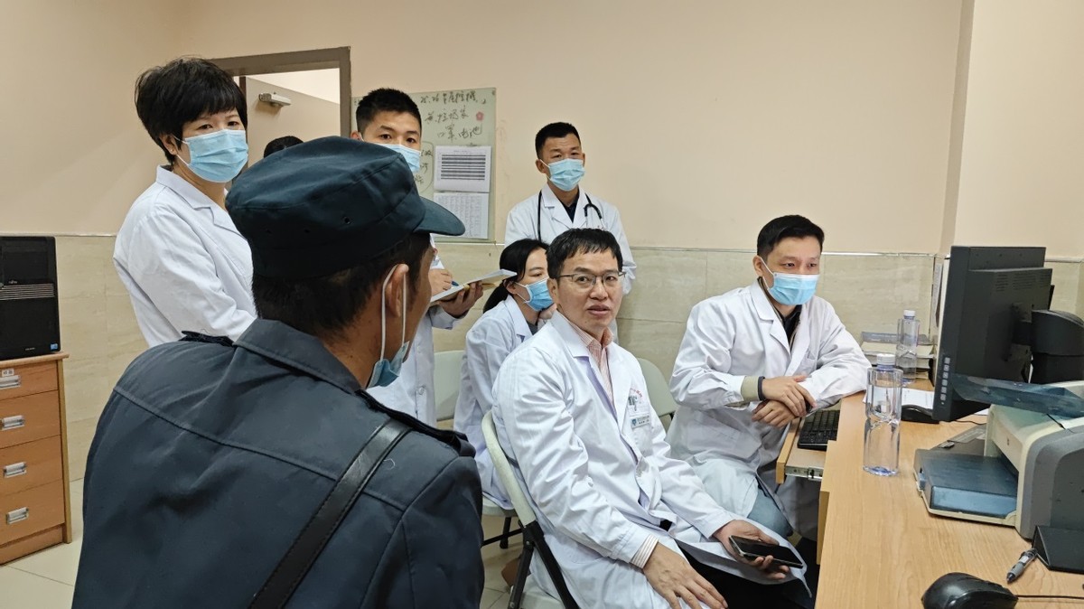 鍘﹂棬澶嶆棪澶у闄勫睘涓北鍖婚櫌鑲虹,鍘﹂棬鑾茶姳鍖婚櫌鑾茶姳鍒嗛櫌