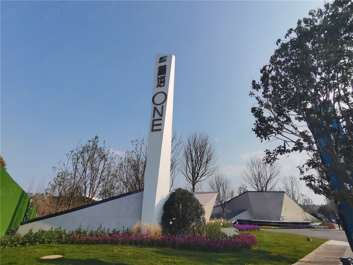 成都天府新区临湖叠墅,天府新区改善型新盘