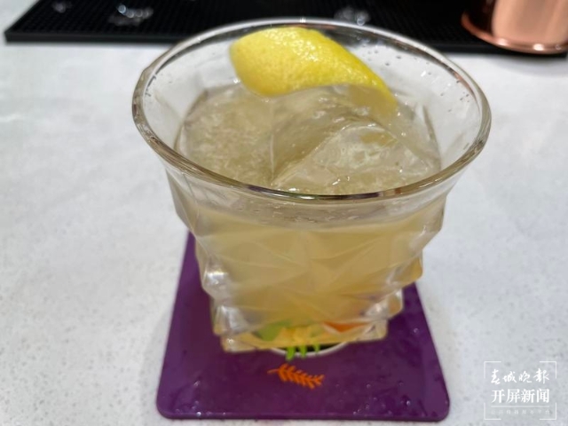 摇摇杯创业,调酒摇壶入门