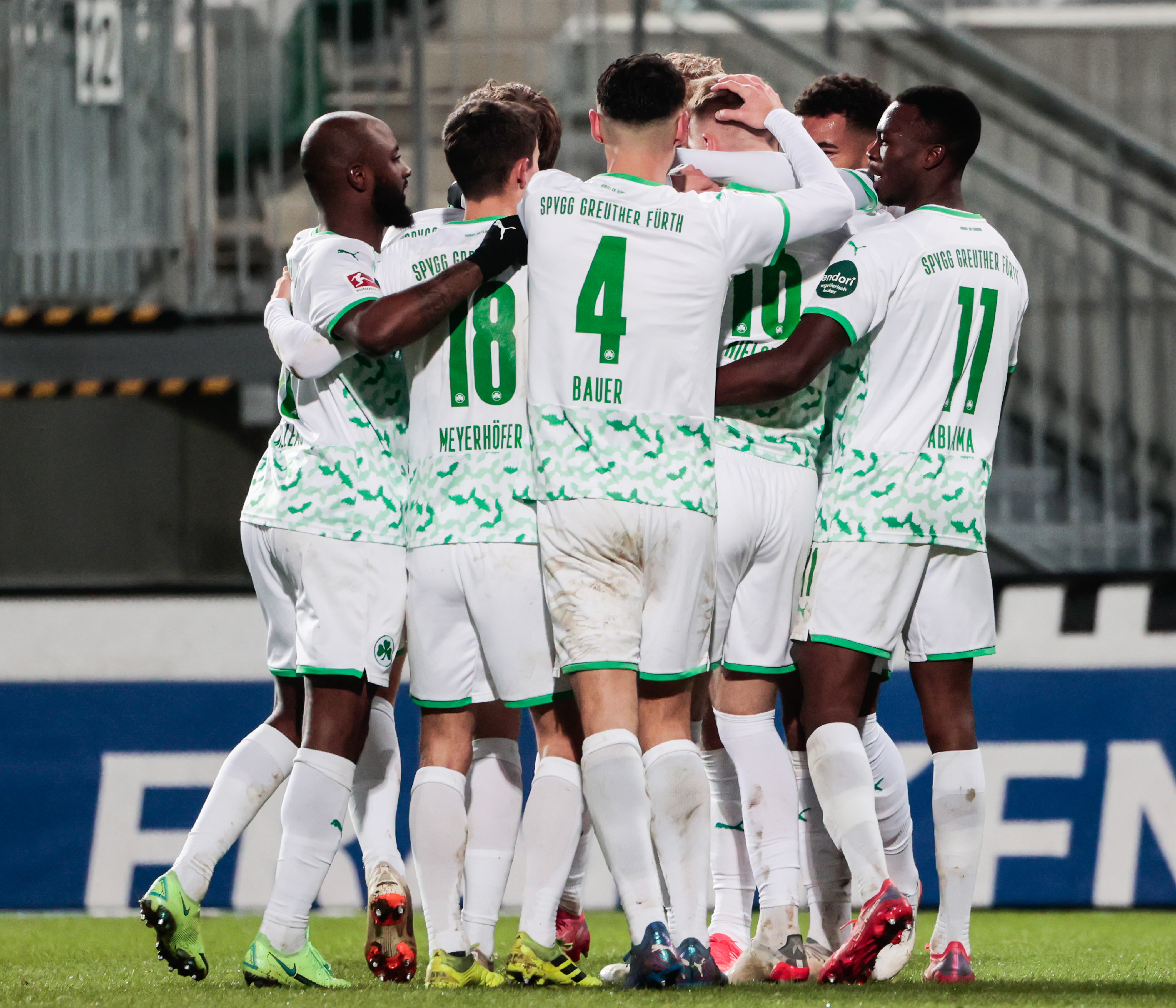 足球德甲柏林联合不敌菲尔特,菲尔特柏林联合