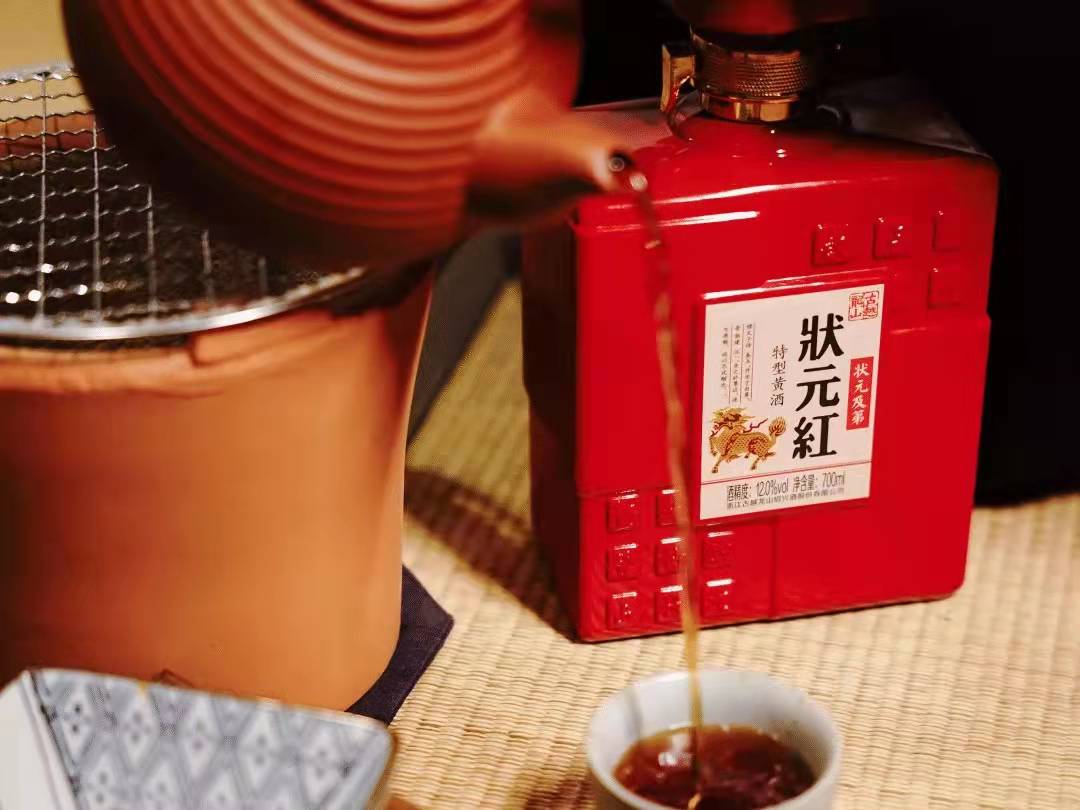 一周酒讯丨多酒企调整产品价格；《露酒》标准发布