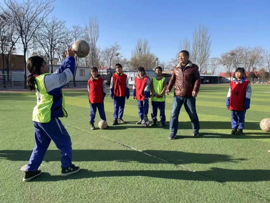 足球素质教育,足球特色学校普及率