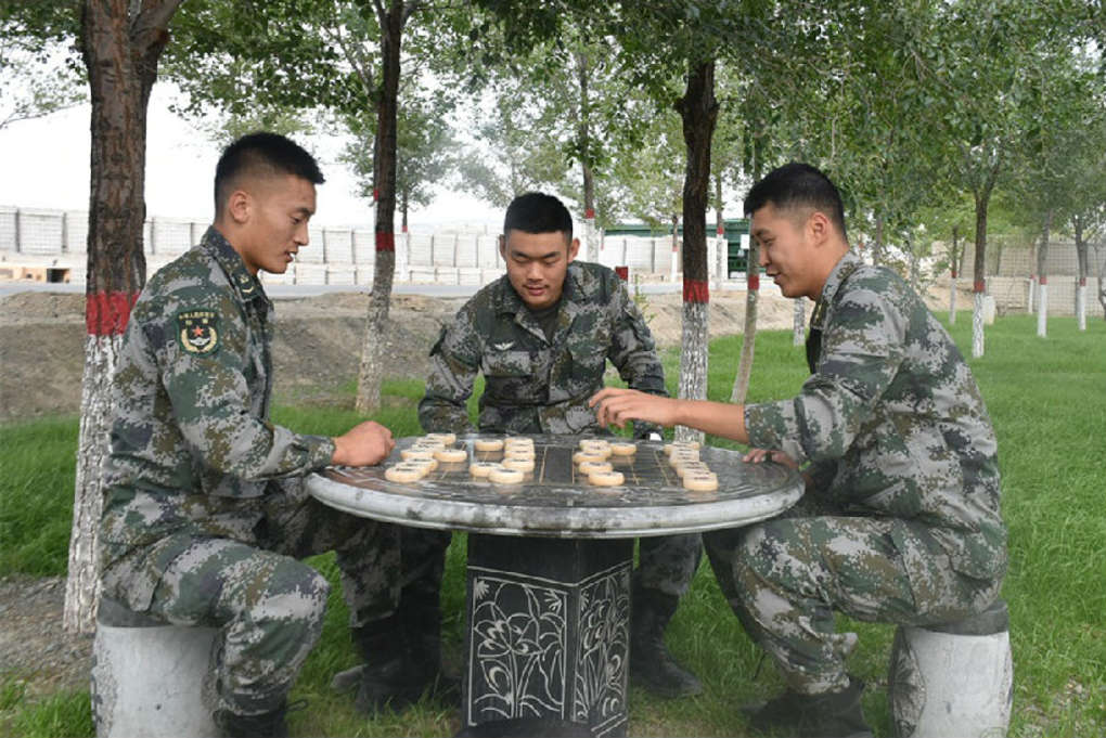 带你走进茫茫戈壁滩,带你感受荒凉的戈壁滩