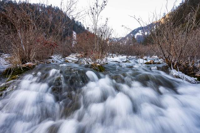 冬日九寨童话世界,九寨沟翠海蓝冰