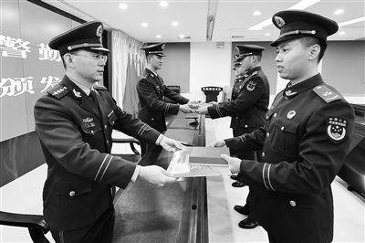 6月22日解放军报导读,9月18日解放军报导读