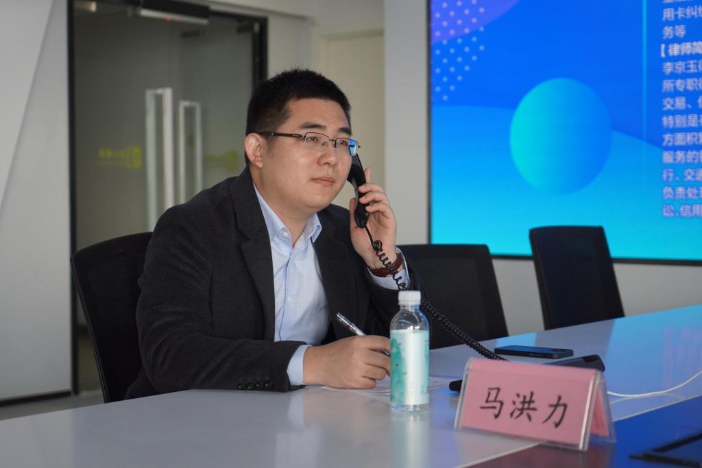 问法热线｜*用卡信现套**几十万元借钱给朋友对方却不还钱半岛问法热线聚焦“借贷纠纷”