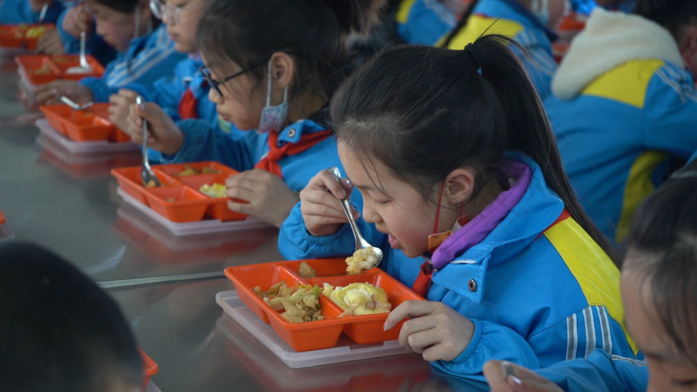 新华全媒下一站开启新的人生旅程,新华全媒科教兴国